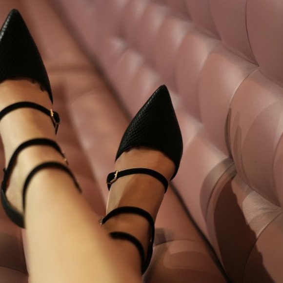 166 - SNAPSHOT LISTING - MEDIUM WHITE TOP - Picture 3 of 4